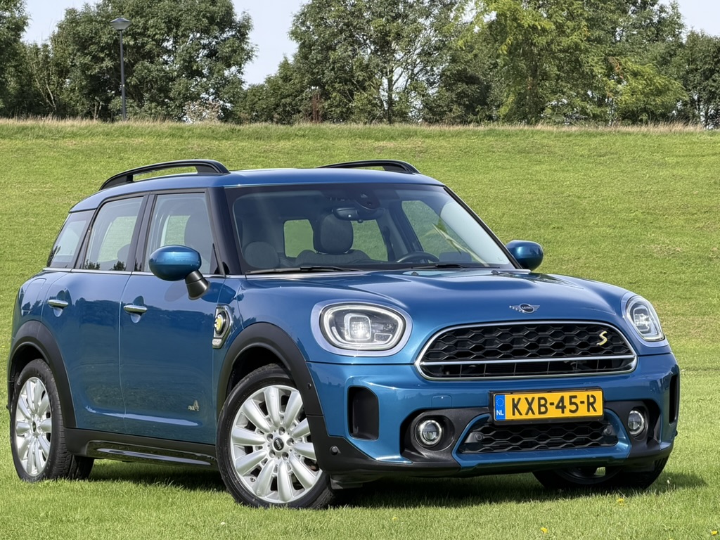 Blauwe MINI Countryman Cooper S
