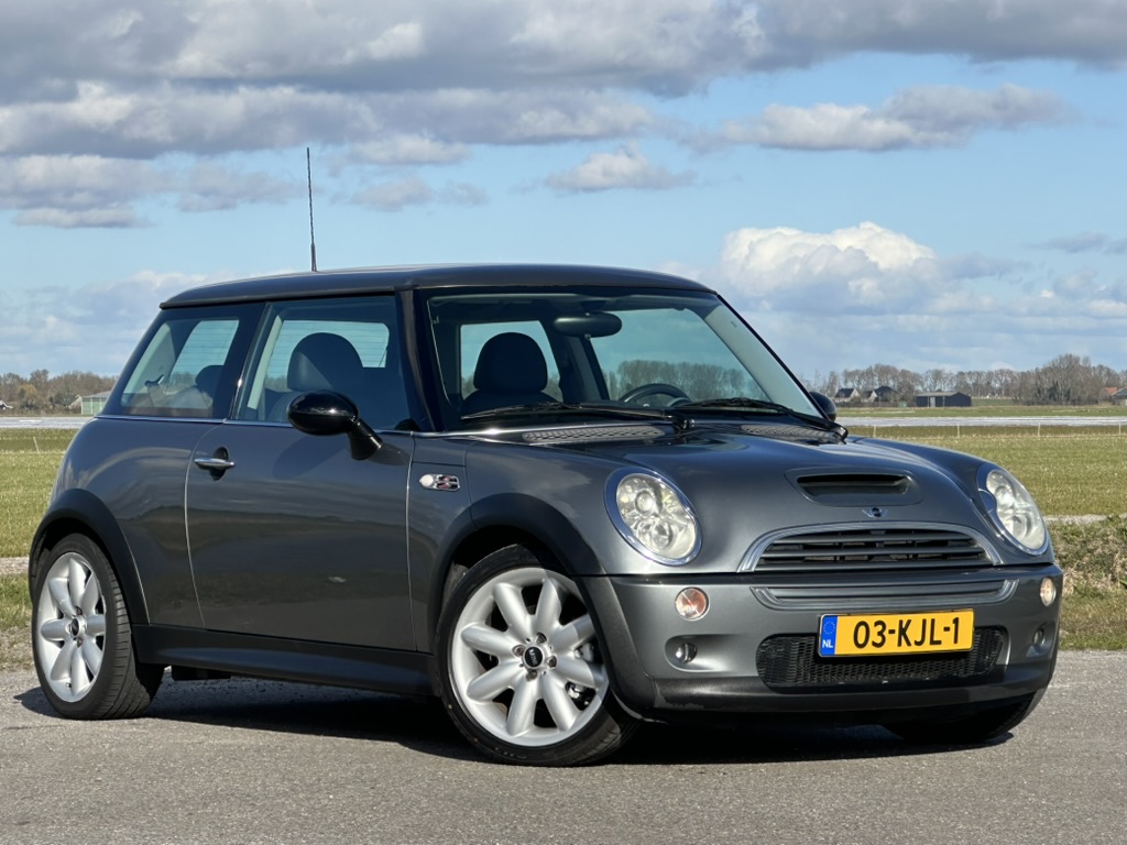 Grijze MINI Cooper S R53